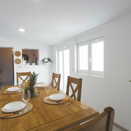 98 - Casa Beatriz Feriehus Peniche