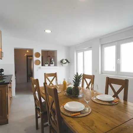 98 - Casa Beatriz بيت للعطل *